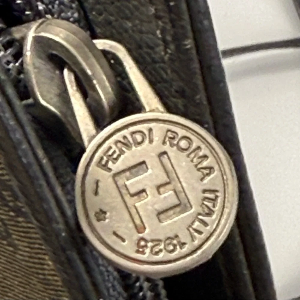 Fendi vintage 80s Zucca Crossbody Bag mini logo